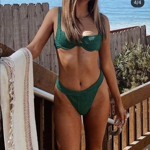 Green bikini set